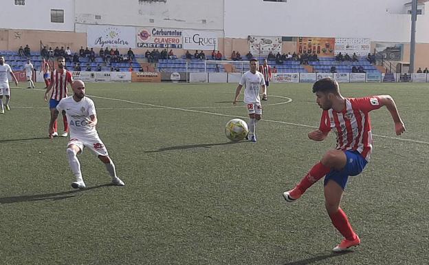 Buena jornada en Tercera División, con victorias del Malagueño y Vélez