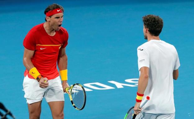 Nadal y Carreño remontan a Bélgica y meten a España en semifinales