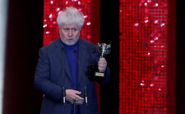 Antonio Banderas y Almodóvar arrasan en los Premios Feroz