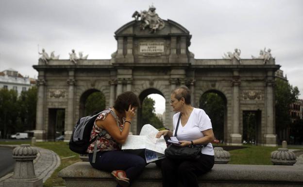 España bate récord con la llegada de 83,7 millones de turistas extranjeros en 2019