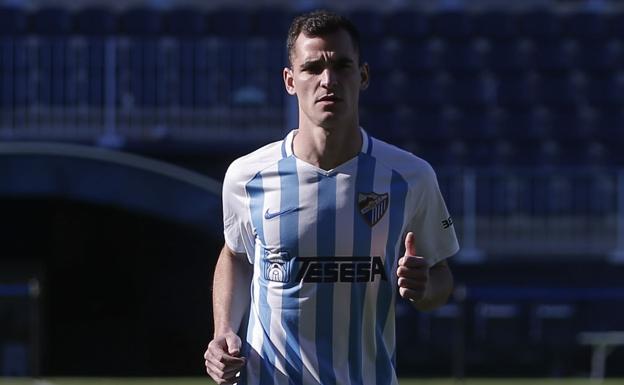 El Málaga confirma la lesión muscular de Buenacasa