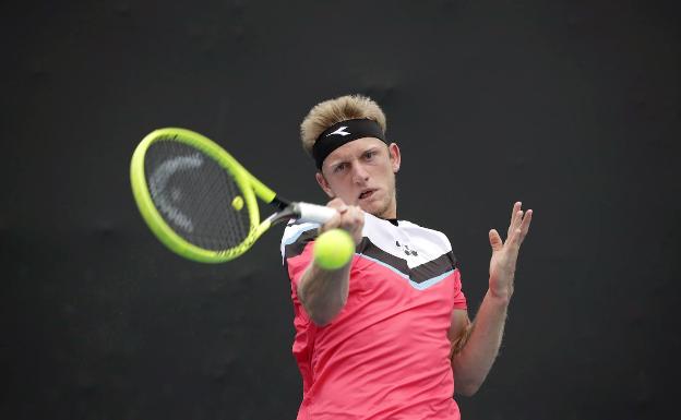 Davidovich cede en tres sets ante Schwartzman en Melbourne