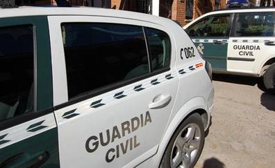 La Guardia Civil detiene a cuatro personas por organizar actos de enaltecimiento del terrorismo