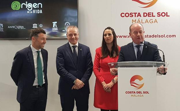 Antequera promociona en Fitur la revancha del Mundial de Balonmano con las 'guerreras'