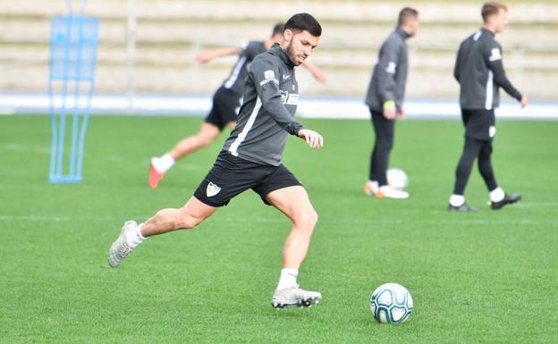 Dani Pacheco llega a tiempo para jugar contra el Mirandés