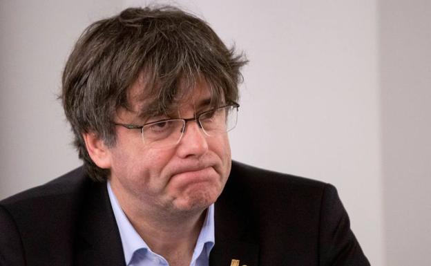 Puigdemont pide ayuda para pagar los 4,1 millones de fianza que le exige el TC por el 1-O