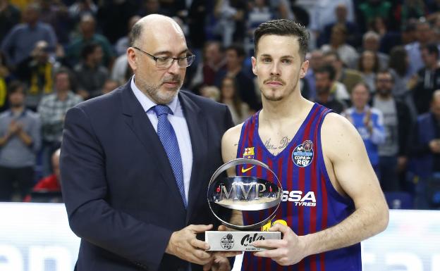 El MVP de la Copa del Rey Málaga, por primera vez en manos de los aficionados