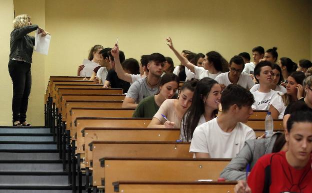 Los estudiantes de selectividad tendrán un mes menos para la matrícula universitaria