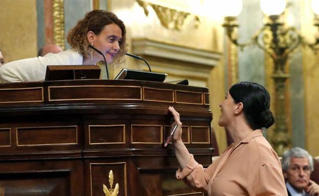 El Congreso recupera la cordialidad un mes después de la bronca de la investidura