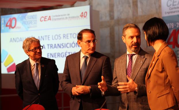 CEA y Junta coinciden en pedir un gran pacto de Estado para la transición energética