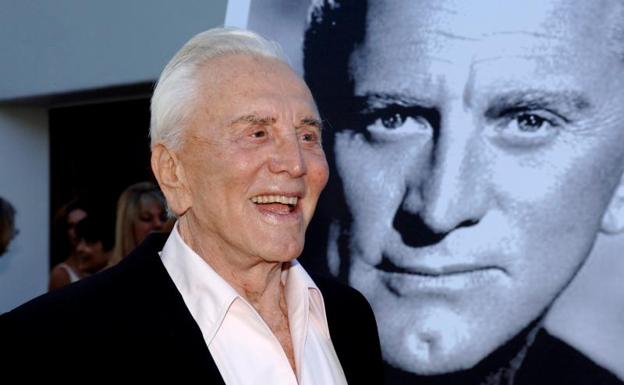 La leyenda del cine Kirk Douglas muere a los 103 años de edad