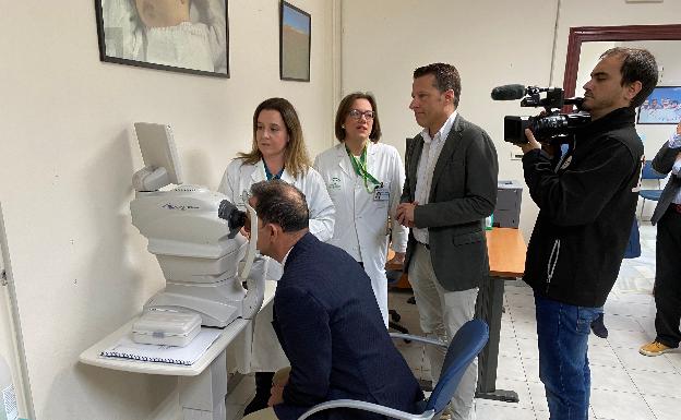 La Junta refuerza el servicio de retinografía con dos nuevos equipos en Torrox y Benamargosa