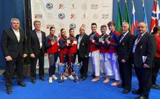 Tres medallistas malagueños en el Europeo júnior de kárate