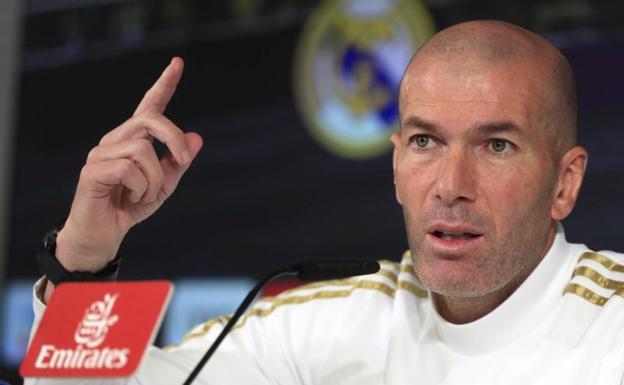 Zidane defiende a Marcelo y niega problemas con Bale