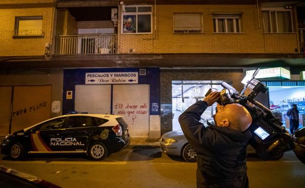 Un legionario mata a puñaladas a su expareja en Granada y luego se entrega