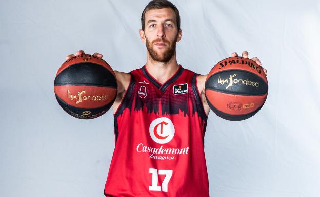 Fran Vázquez: «Aquel Unicaja que ganó la Copa en Zaragoza aspiraría a todo hoy en día»