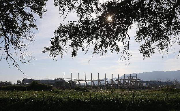 El Málaga negocia una rebaja en los costes de La Academia para reanudar las obras