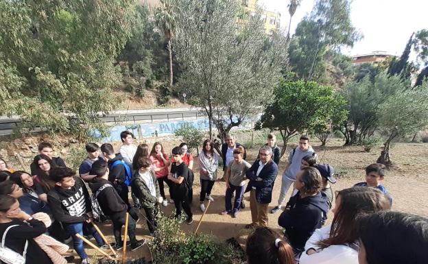 Organizan un taller de compostaje para concienciar sobre la sostenibilidad y el cuidado del medioambiente