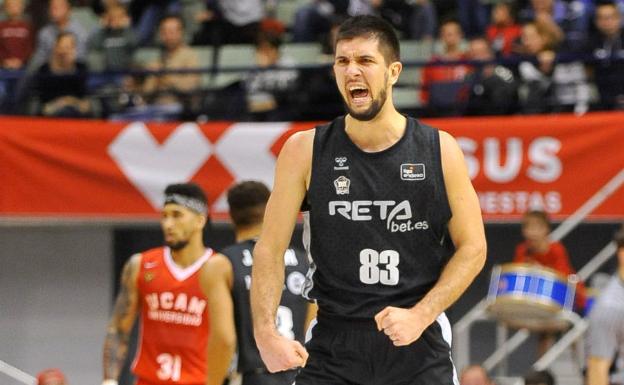 El Unicaja da un golpe de efecto y ultima el fichaje de Axel Bouteille