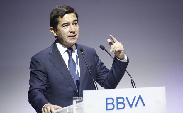 Torres rechaza «juicios paralelos» sobre BBVA en una carta a la plantilla