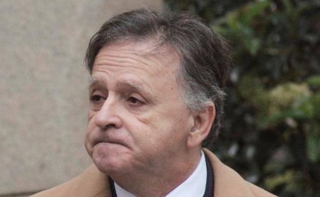 El senador de Vox investigado por malos tratos se retracta y no renunciará a su acta