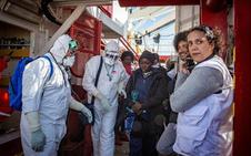 Cuarentena obligada para las naves humanitarias en Italia