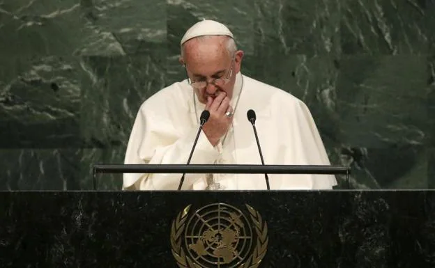 El Papa no participa en los ejercicios espirituales de la Curia por un resfriado