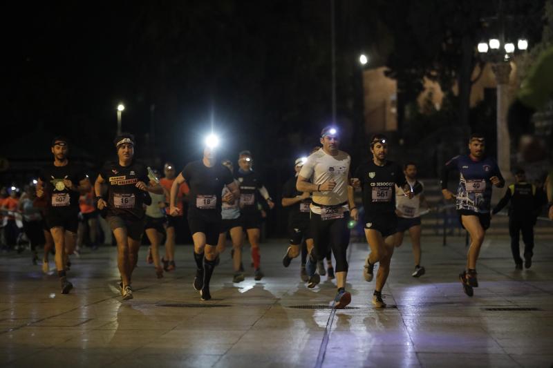La carrera MLK Trail ilumina la noche de Málaga