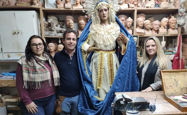 Las ediles de Ciudadanos apoyan al imaginero local Nicolás Torres