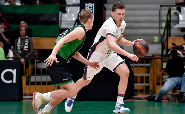 El Unicaja de la Liga da muestras de su potencial (82-97)