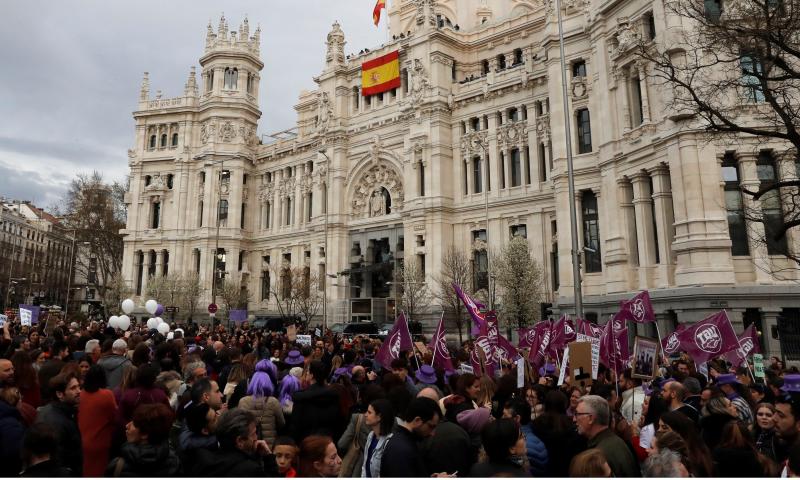 Marea violeta por la igualdad de las mujeres