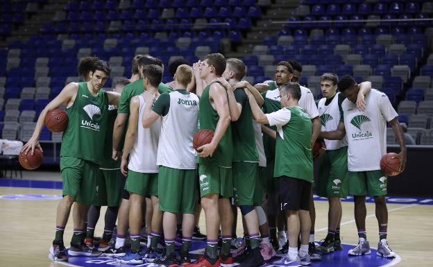 Los extranjeros del Unicaja muestran implicación