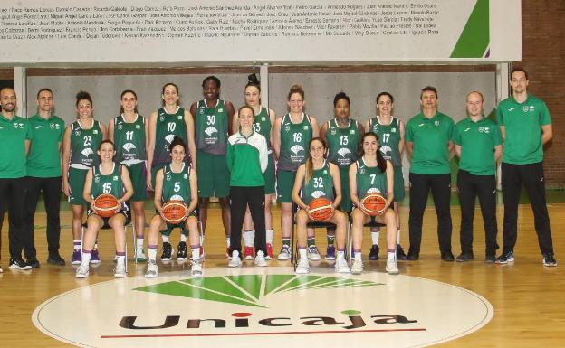 Luto en el Unicaja por el fallecimiento del padre de Marta Ortega