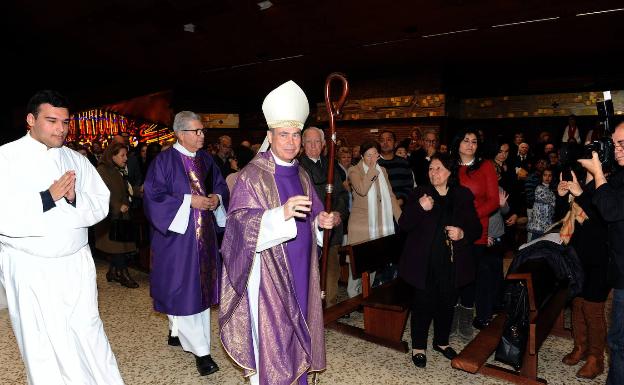 El Obispado de Málaga exime a los fieles del precepto de ir a misa los domingos mientras dure la epidemia