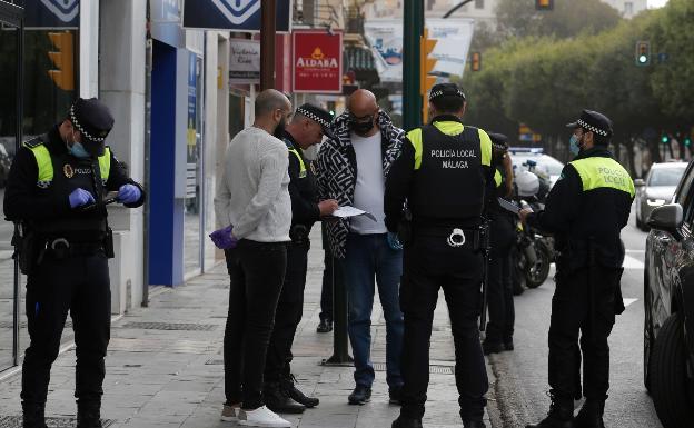 ¿Qué excusas ponen los malagueños cuando los para la policía en la calle?