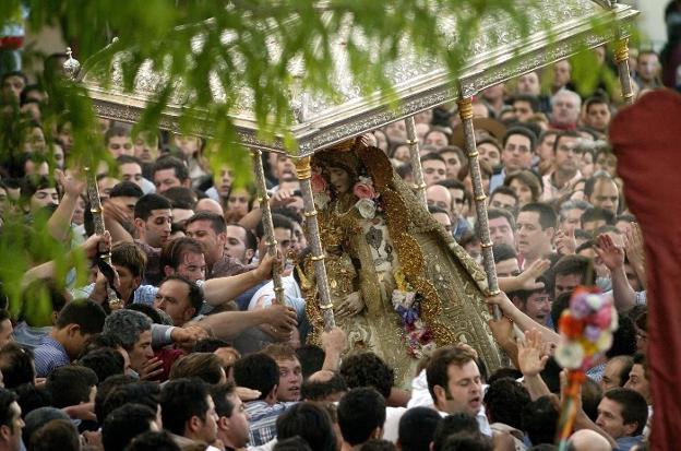 Suspendida la romería del Rocío de mayo por el coronavirus