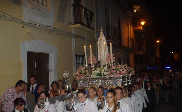 La Hermandad de la Virgen de Fátima de Málaga acuerda trasladar a octubre su procesión del mes de mayo