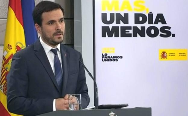 Garzón justifica la prohibición de la publicidad de juego por el creciente consumo de casino y póquer