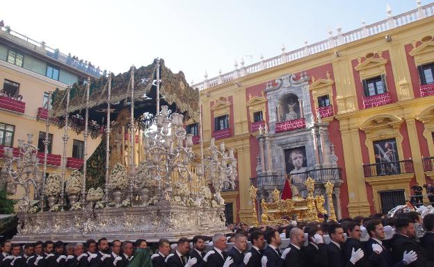 Clase en la plaza del Obispo