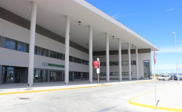 Dos pacientes ingresados por Covid-19 reciben el alta