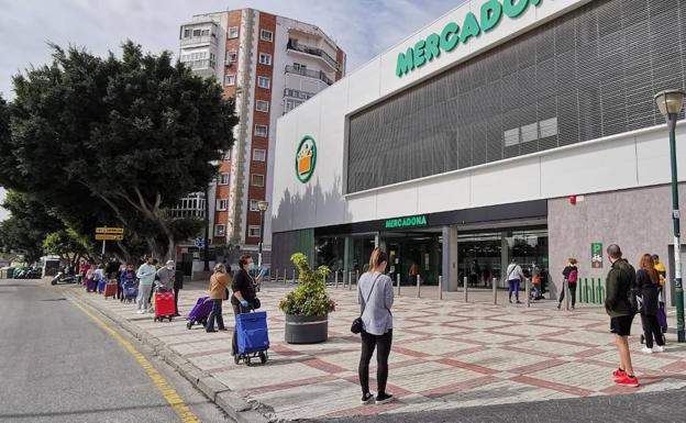 Los comercios que dan servicio durante el estado de alarma podrán abrir también el Jueves y Viernes Santo