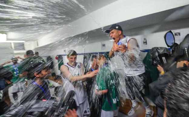 Tres supervivientes del equipo campeón de la Eurocup