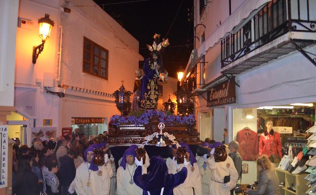 La cofradía del Nazareno de Nerja dona 3.000 euros para ayudar a familias necesitadas por el coronavirus