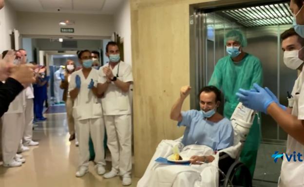 Primer alta a planta de un paciente con coronavirus que estaba en la UCI del Vithas Xanit de Benalmádena