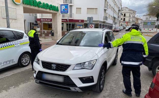 La Policía Local denuncia en un día a 169 personas en Málaga