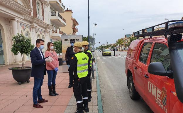 La UME se despliega en Torrox para reforzar los controles en Semana Santa