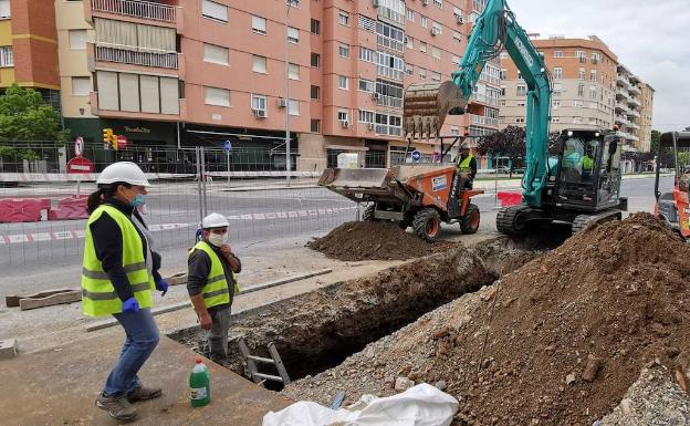 Los más de 50.000 trabajadores malagueños de la construcción vuelven al tajo con medidas reforzadas de prevención