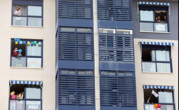 Cataluña y País Vasco plantean que los niños puedan salir a la calle en diez días