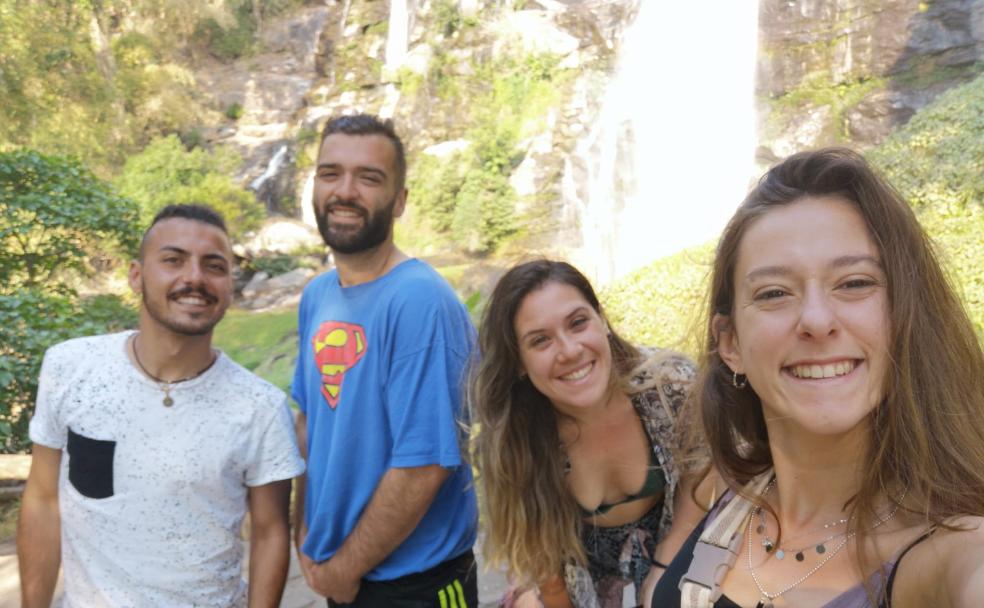 «Estamos atrapados en una isla de Tailandia sin saber cómo volver a Málaga»