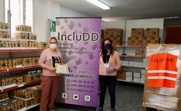 Bienestar Social, a través de la Asociación IncluDD, distribuye los alimentos del Fondo Europeo de Ayuda a las personas y familias en riesgo de exclusión social